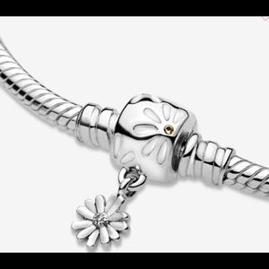 Pandora Moments Daisy Flower Clasp Chain Bracelet